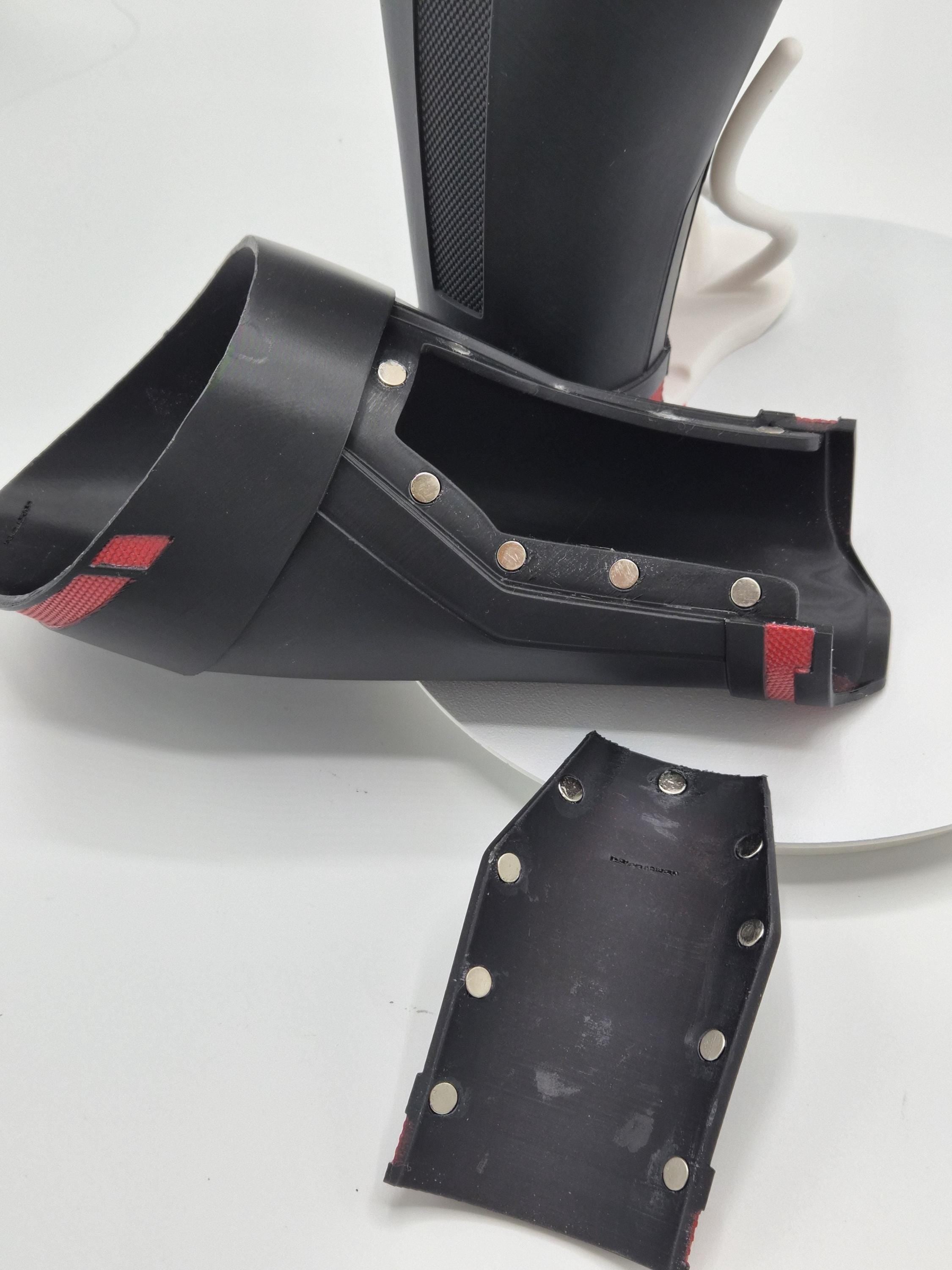 Ultimate Wolverine 3D Printed Gauntlets with Magnetic Closures - Custom Sizing!