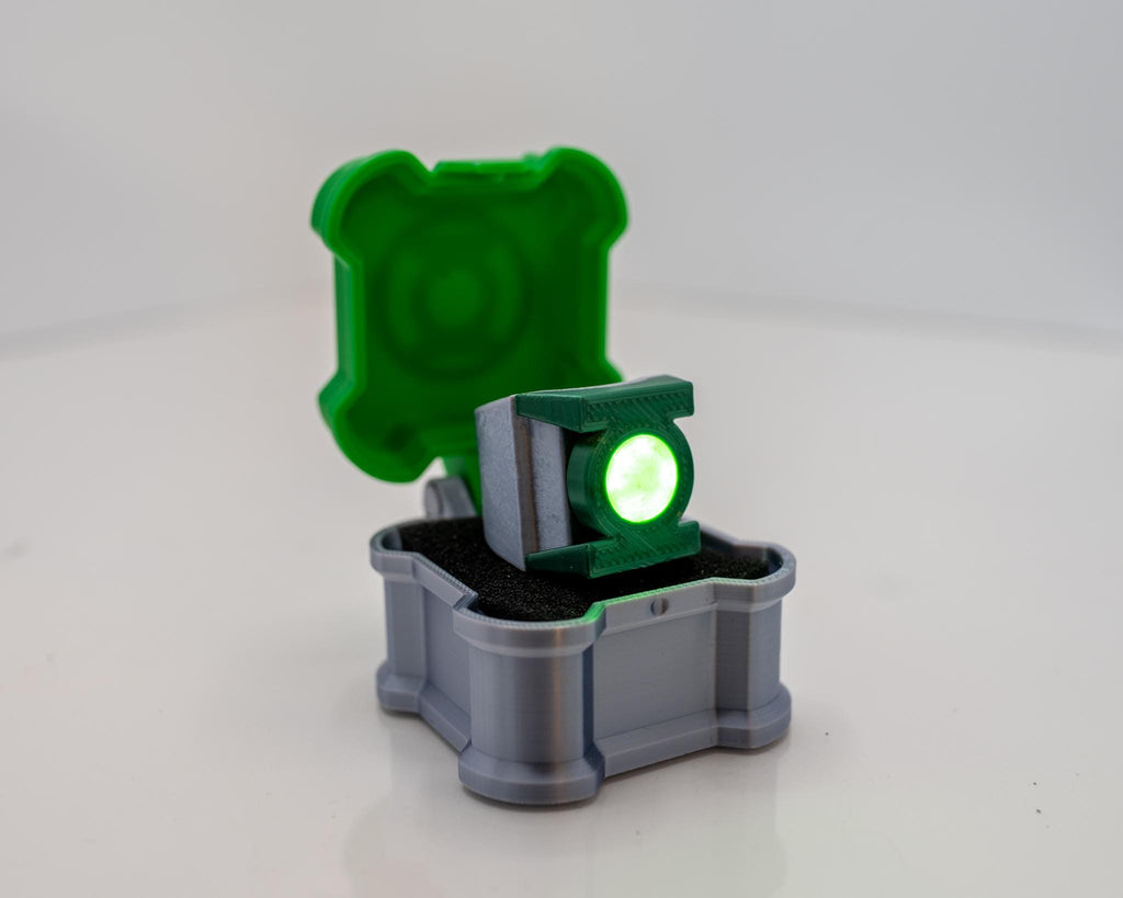 Ultimate Green Lantern Corps Glowing LED Green Ring with Case | Multiple Effects | Cosplay / Display
