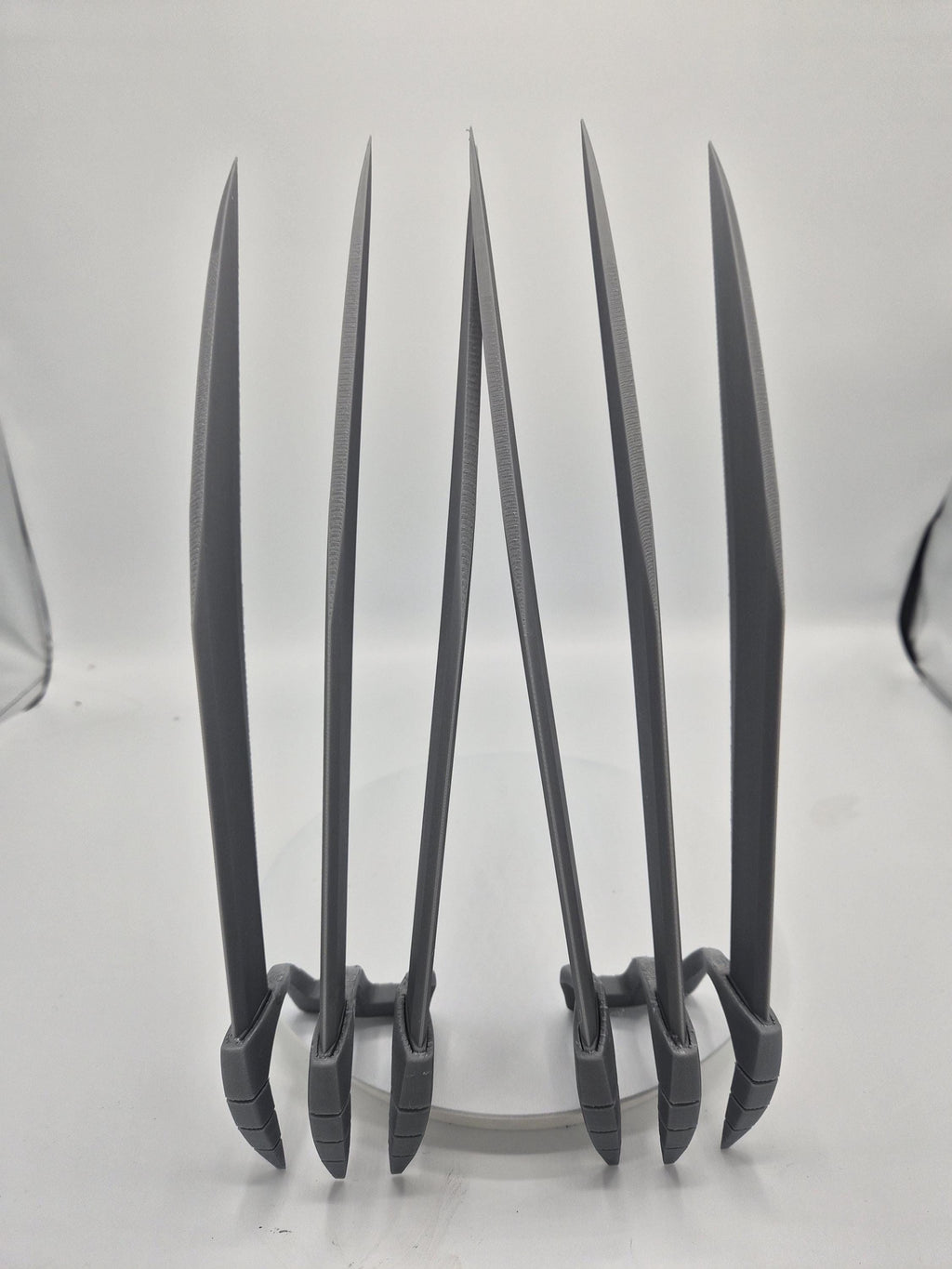 Wolverine Claws with Gripper & Backplate - 3D Printed Cosplay / Halloween