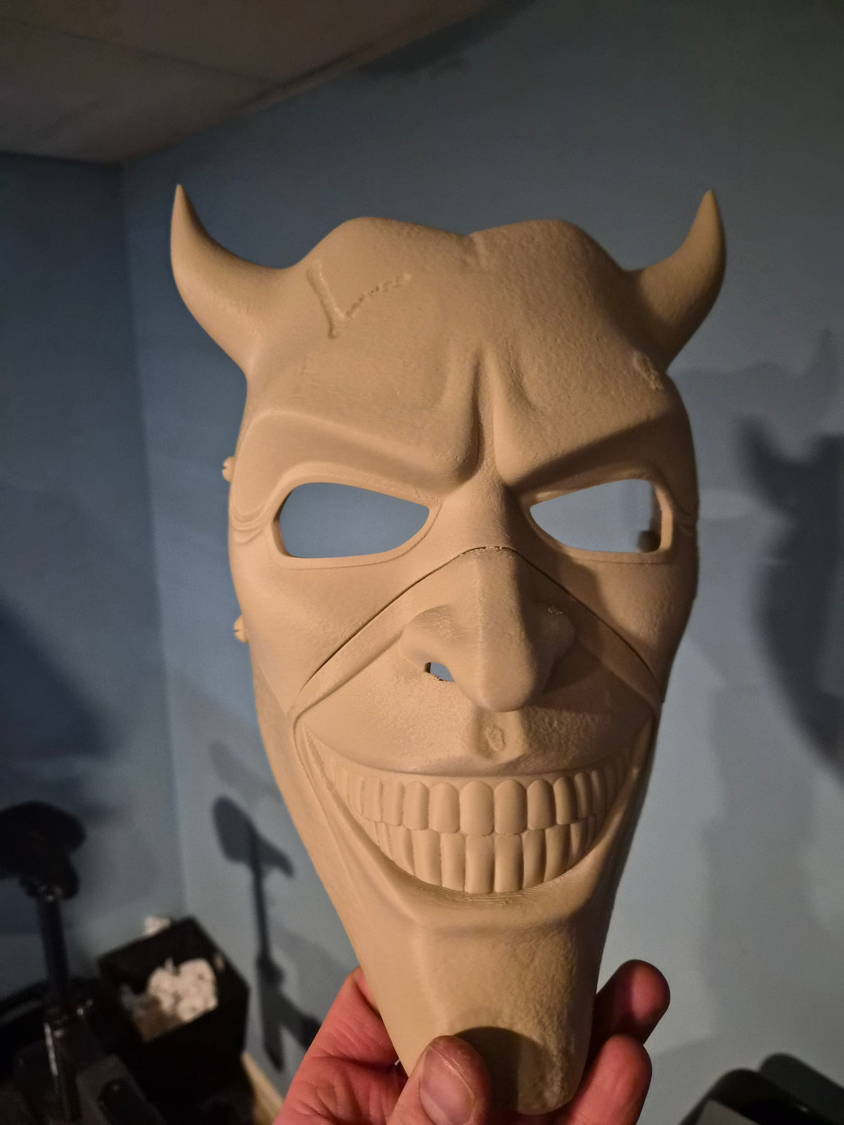 The Grabber Mask - Smile Bottom with Magnetic Closure and Adjustable Straps