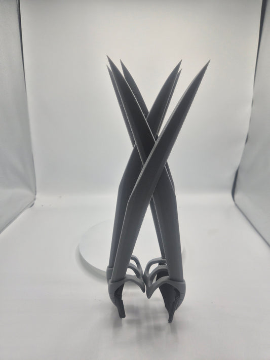 Cosplay Claws with Gripper & Backplate - 3D Printed Superhero / Halloween Accessory