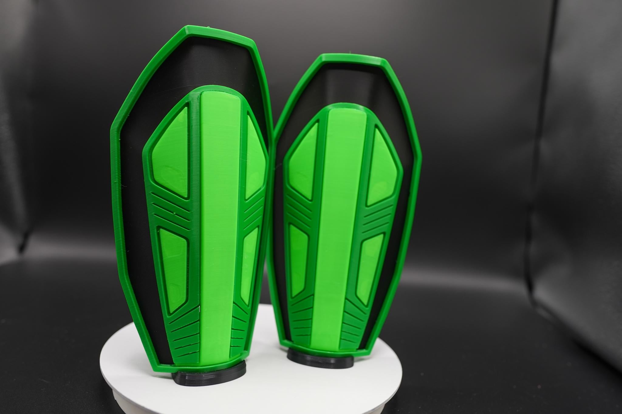 Lantern Corps - Guy Gardner Forearm Gauntlets - Green Orange Red Yellow Lantern / Lanterns