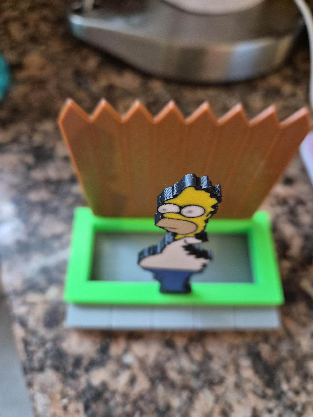 Homer Simpson Hedge Meme Sponge Holder: 3D-Printed Kitchen Decoration