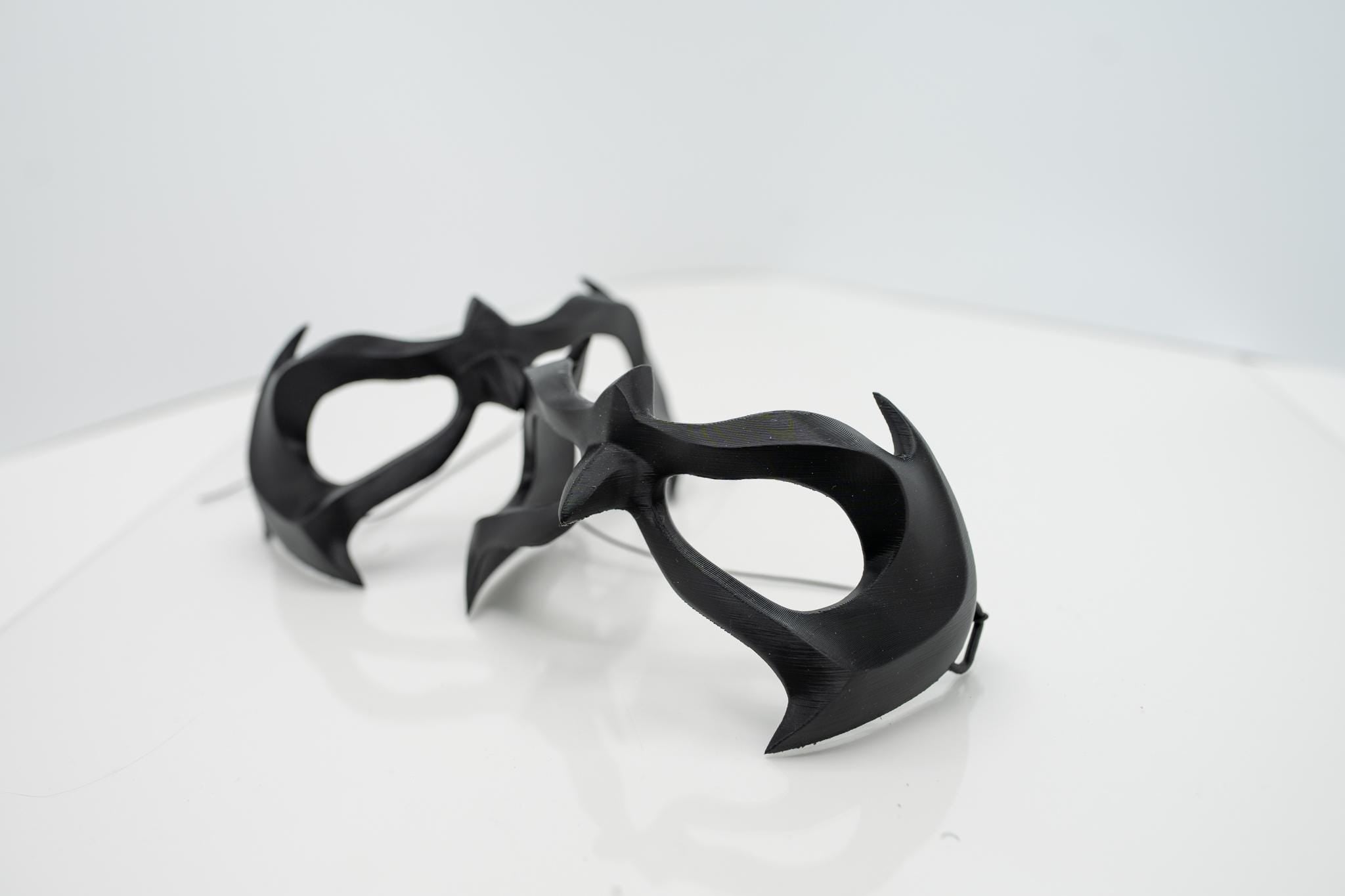 Superhero Sidekick "Big Eye" 3D Printed Masks  – Cosplay Mask for Robyn / Night-Wing