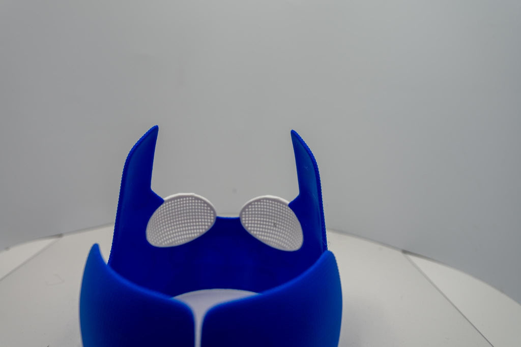 Invincible Cosplay Mask / Helmet - 3D Printed Cosplay / Display / Halloween