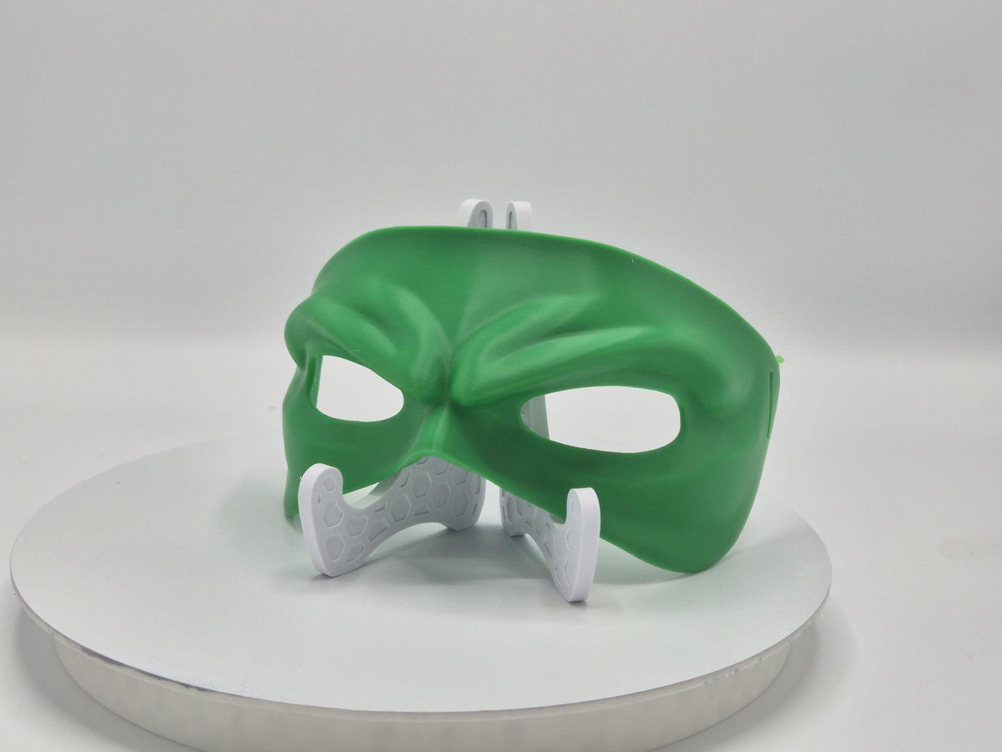 3D Printed Cosplay Mask with Elastic Strap