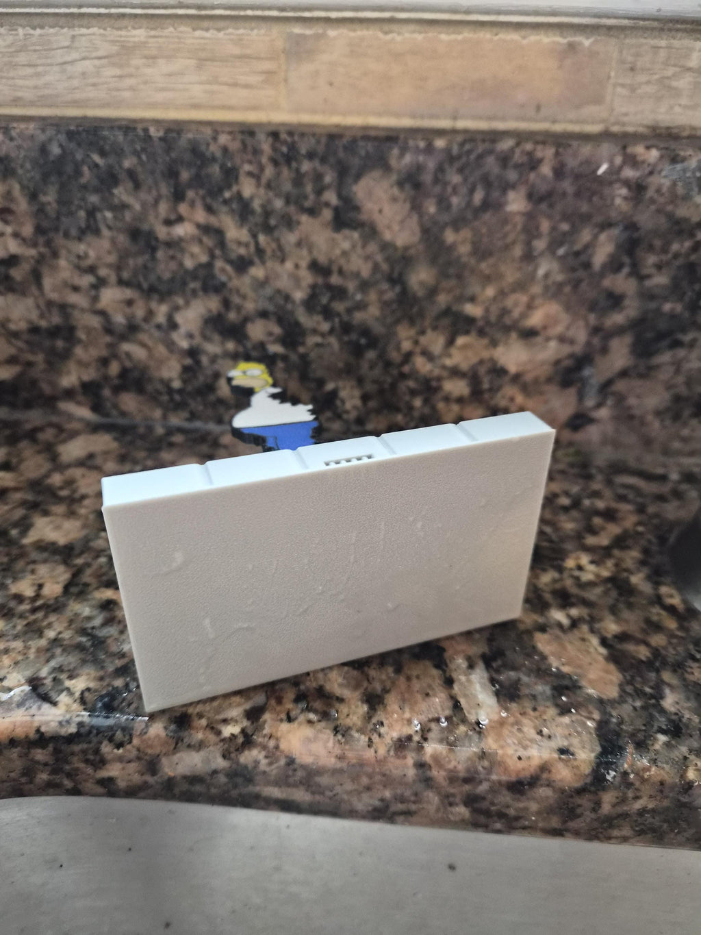 Homer Simpson Hedge Meme Sponge Holder: 3D-Printed Kitchen Decoration