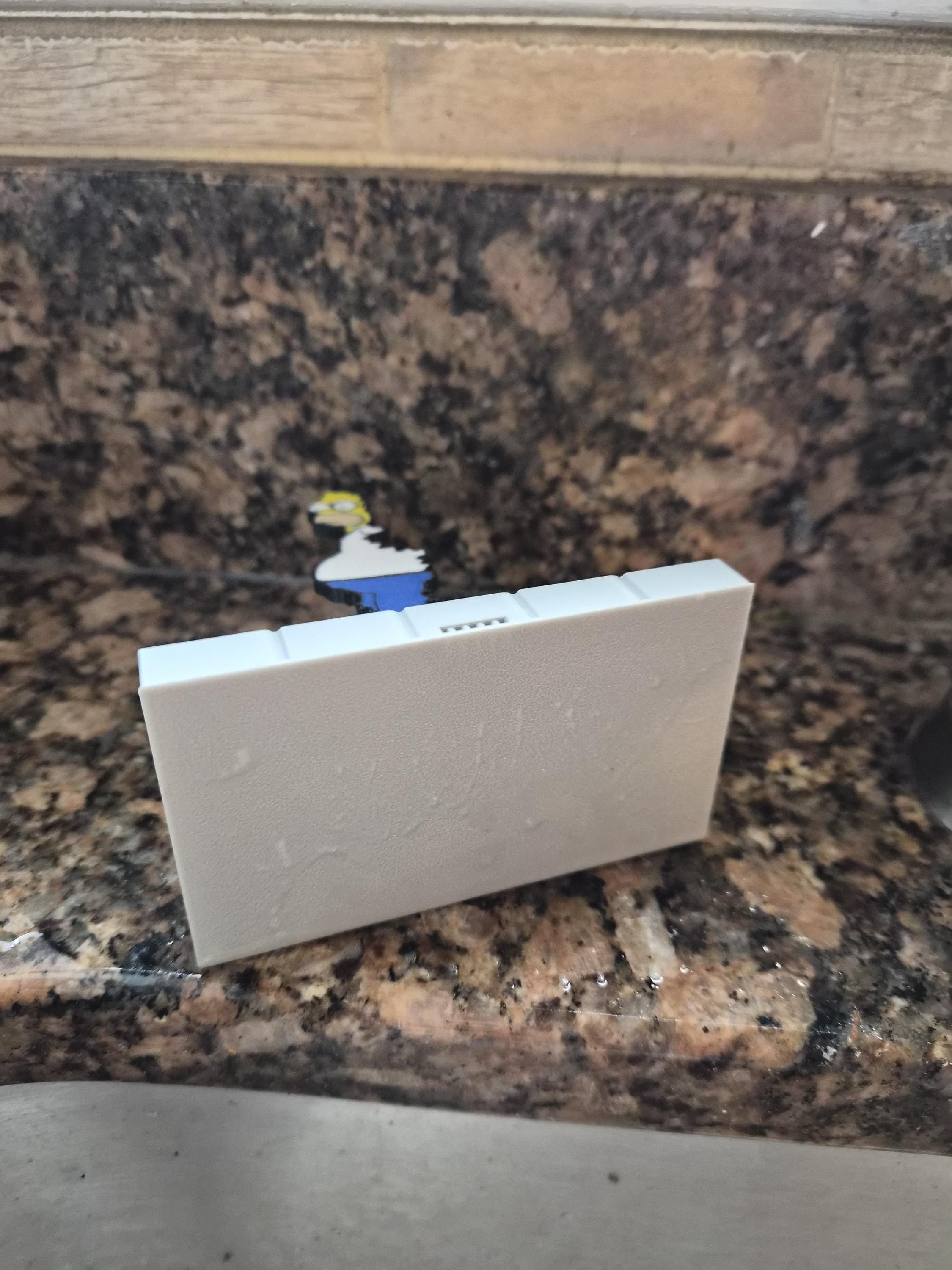 Homer Simpson Hedge Meme Sponge Holder: 3D-Printed Kitchen Decoration