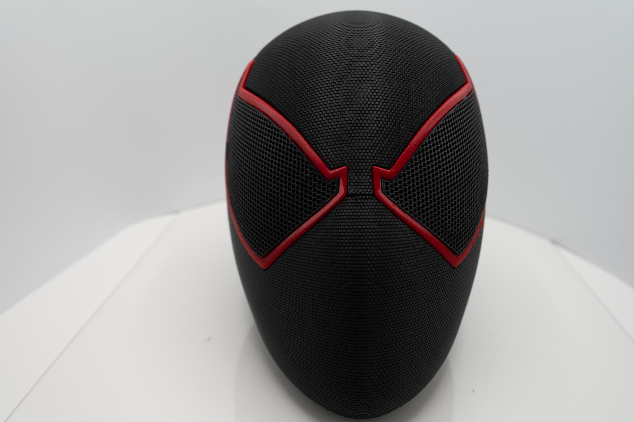 Scarlet Spider-Man Helmet - 3D Printed Cosplay / Display / Halloween