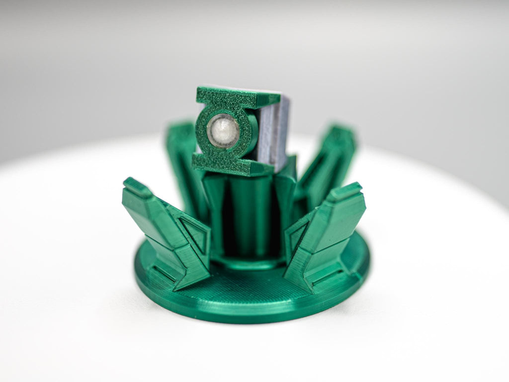 Guy Gardner | Lantern Corps Glowing LED Green Rings with Stand | Cosplay / Display