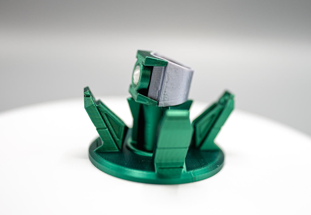 Guy Gardner | Lantern Corps Glowing LED Green Rings with Stand | Cosplay / Display