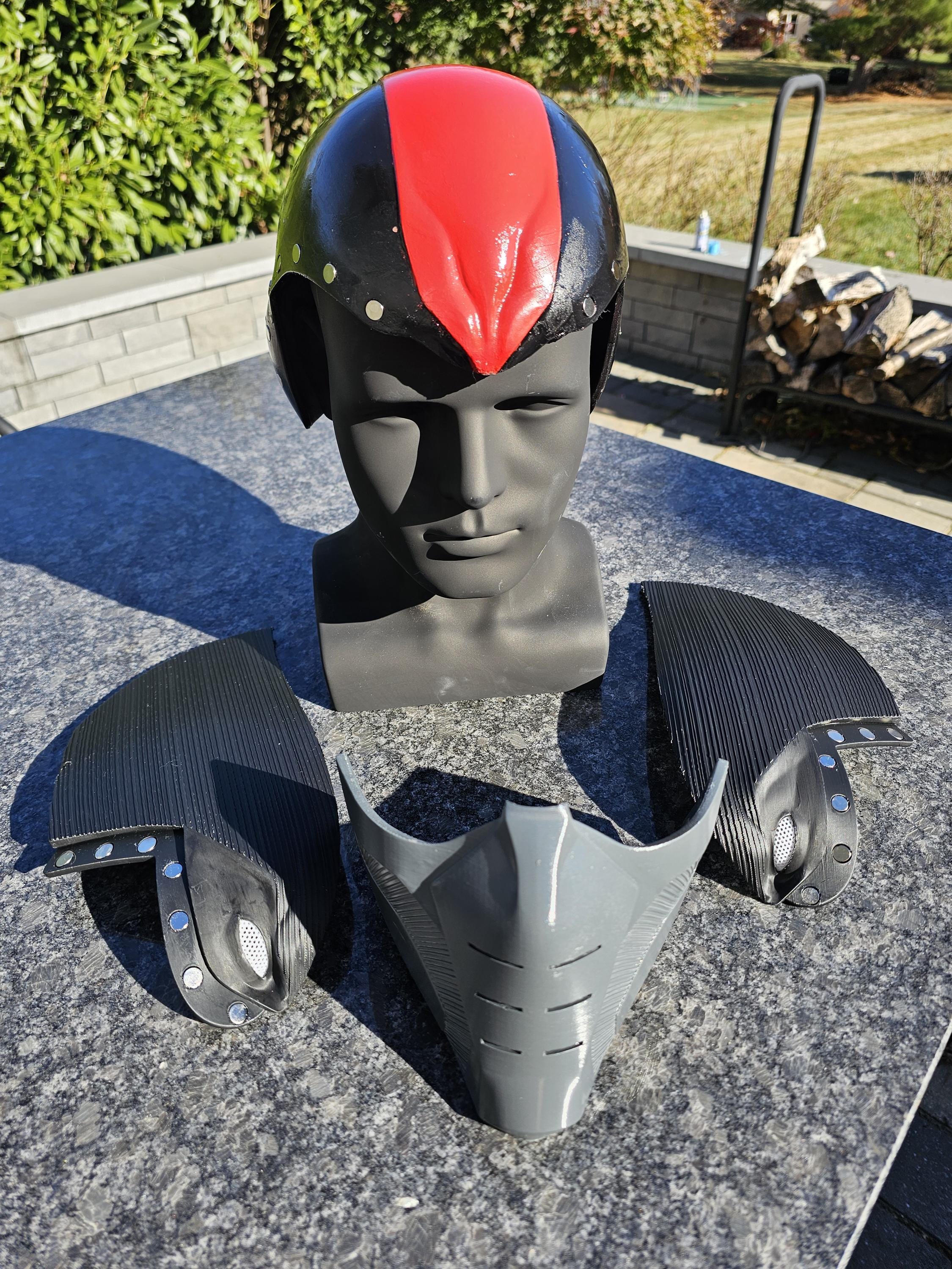 Ultimate Wolverine 2025 Helmet - Cosplay or Halloween - Just Introduced!