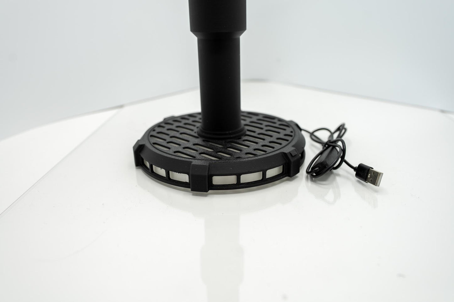 Cosplay Helmet Display Stand with Optional LED Underglow