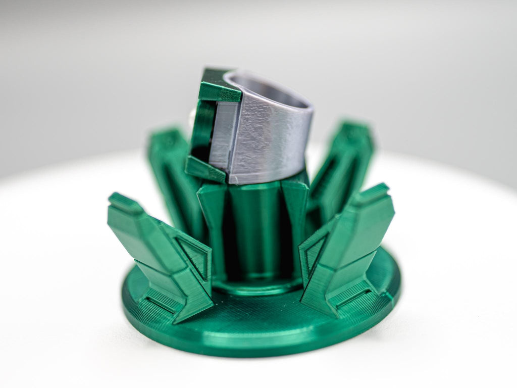 Guy Gardner | Lantern Corps Glowing LED Green Rings with Stand | Cosplay / Display