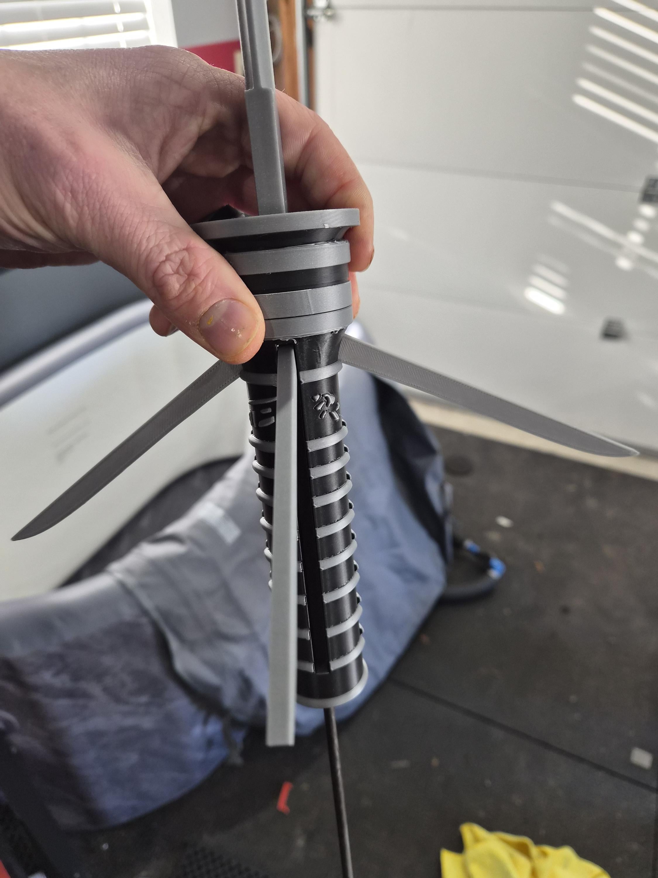Blade Daywalker Sword Kit | Functional Spinning Handle &